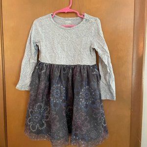 Girls  Casual Long Sleeved Dress.